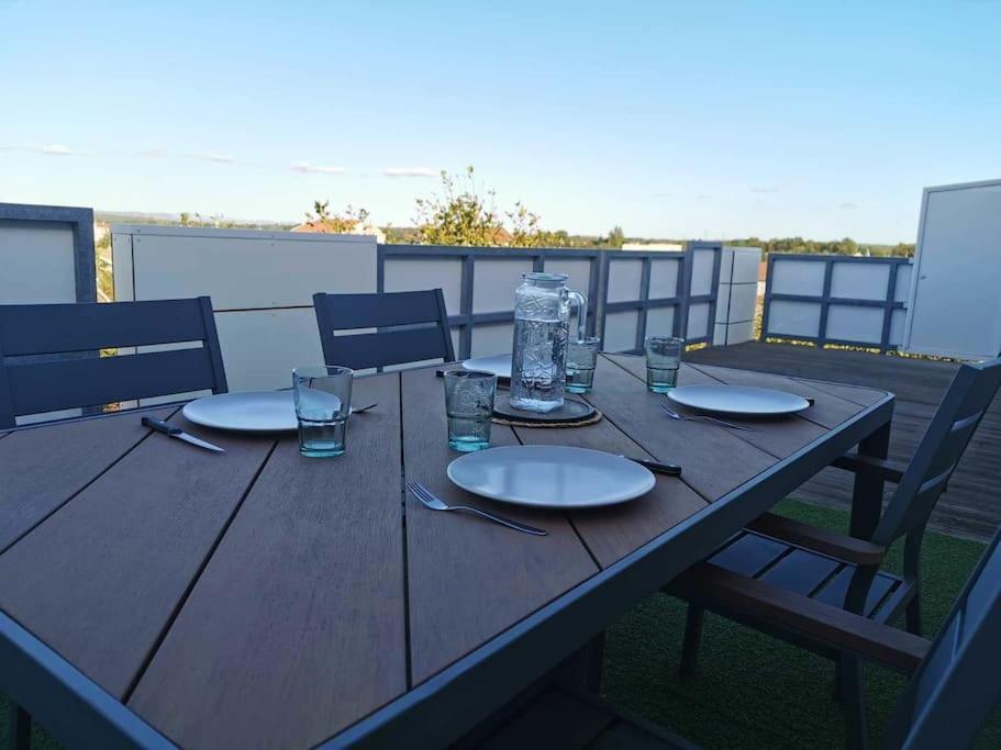 Le Petit Roof Top*Clim*Wifi Miramas Εξωτερικό φωτογραφία